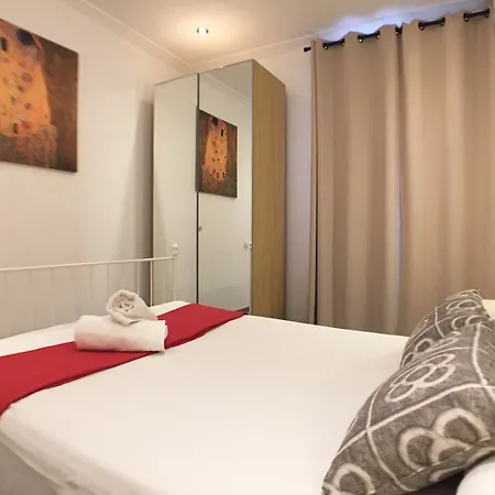 Charm Sagrada Familia Apartment